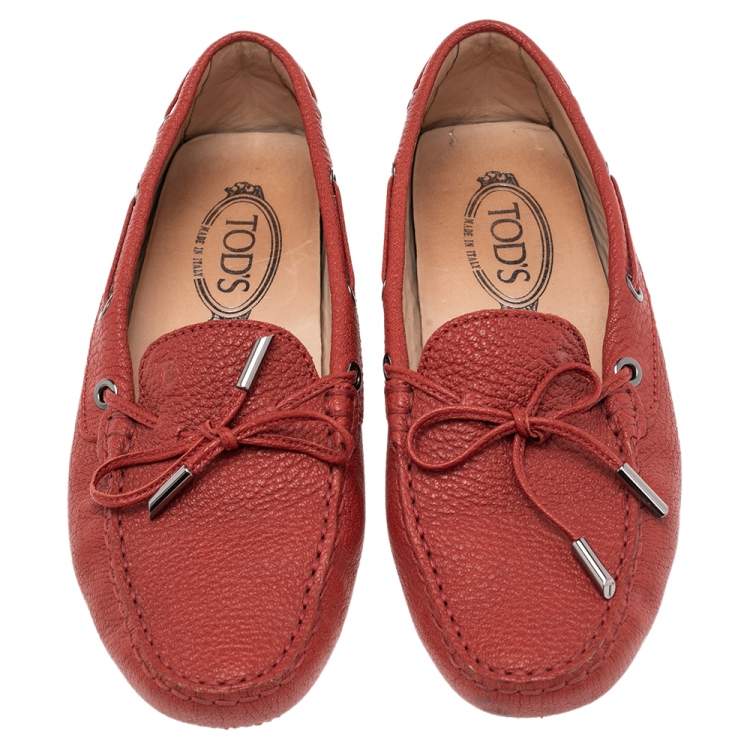 Pre Owned Tod's Red Leather Bow Slip On Loafers Size 38