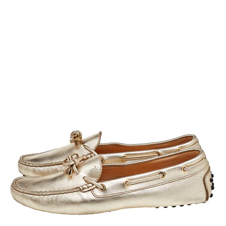 Pre Owned Tod's Gold Leather Bow Slip On Loafers Size 38.5