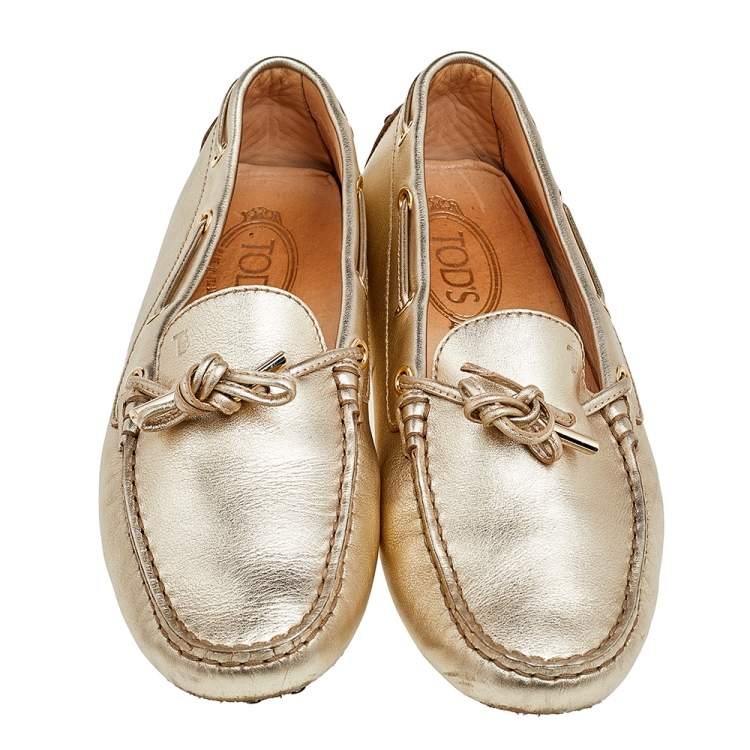 Pre Owned Tod's Gold Leather Bow Slip On Loafers Size 38.5
