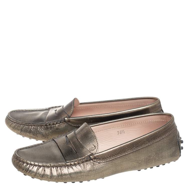مملوكة مسبقًا Tod's Metallic Gold Textured Leather Penny Loafers Size 36.5