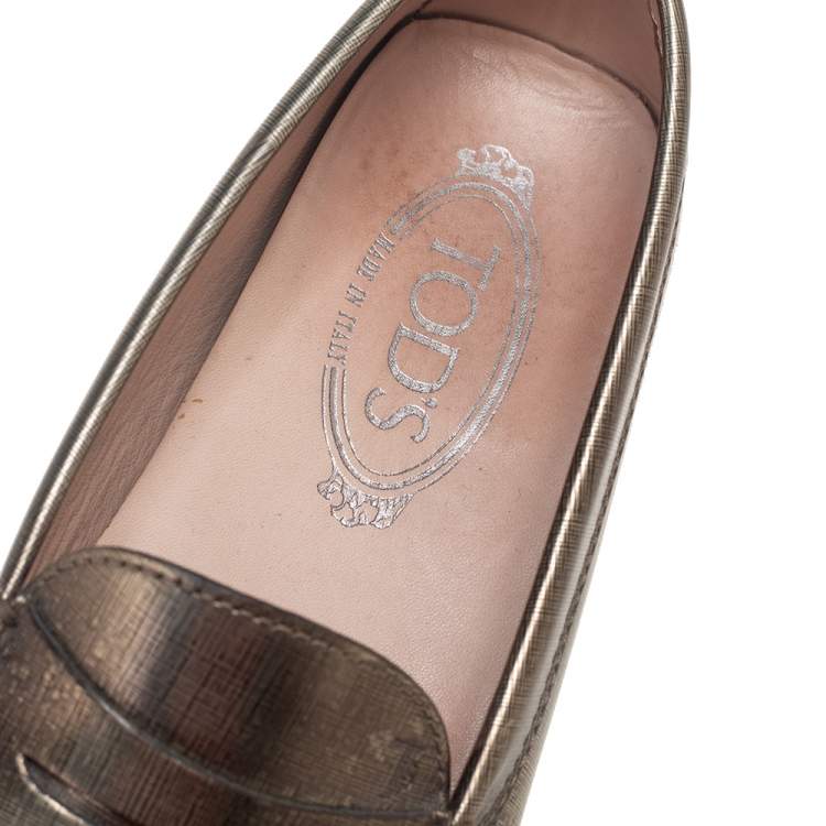 مملوكة مسبقًا Tod's Metallic Gold Textured Leather Penny Loafers Size 36.5
