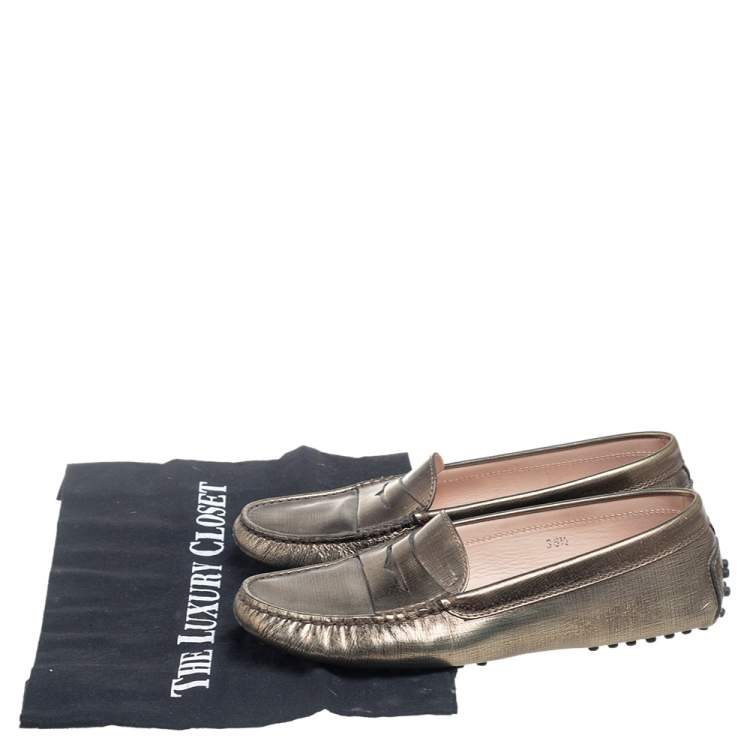 مملوكة مسبقًا Tod's Metallic Gold Textured Leather Penny Loafers Size 36.5