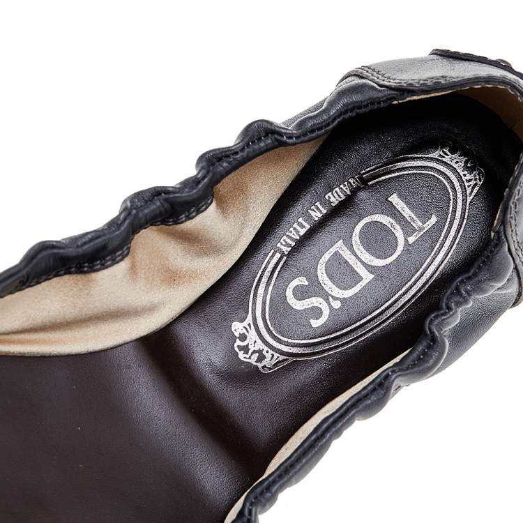 Pre Owned Tod's Grey/Black Patent And Leather Buckle Detail Scrunch Ballet Flats Size 36.5