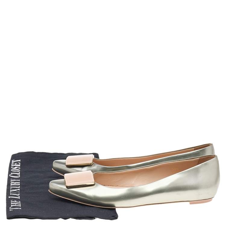 Pre Owned Tod's Silver/Pink Patent Leather Buckle Detail Flats Size 39.5