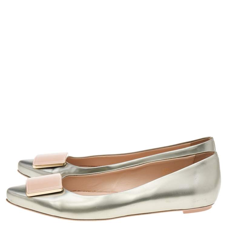 Pre Owned Tod's Silver/Pink Patent Leather Buckle Detail Flats Size 39.5