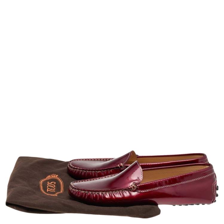Pre Owned Tod's Burgundy Patent Leather Slip On Loafers Size 38