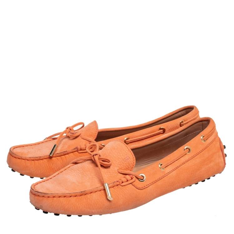 Pre Owned Tod's Coral Pink Leather Gommini Driver Loafers Size 41