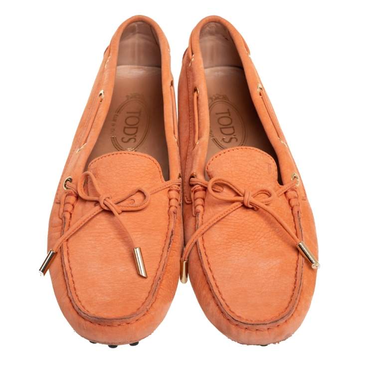 Pre Owned Tod's Coral Pink Leather Gommini Driver Loafers Size 41