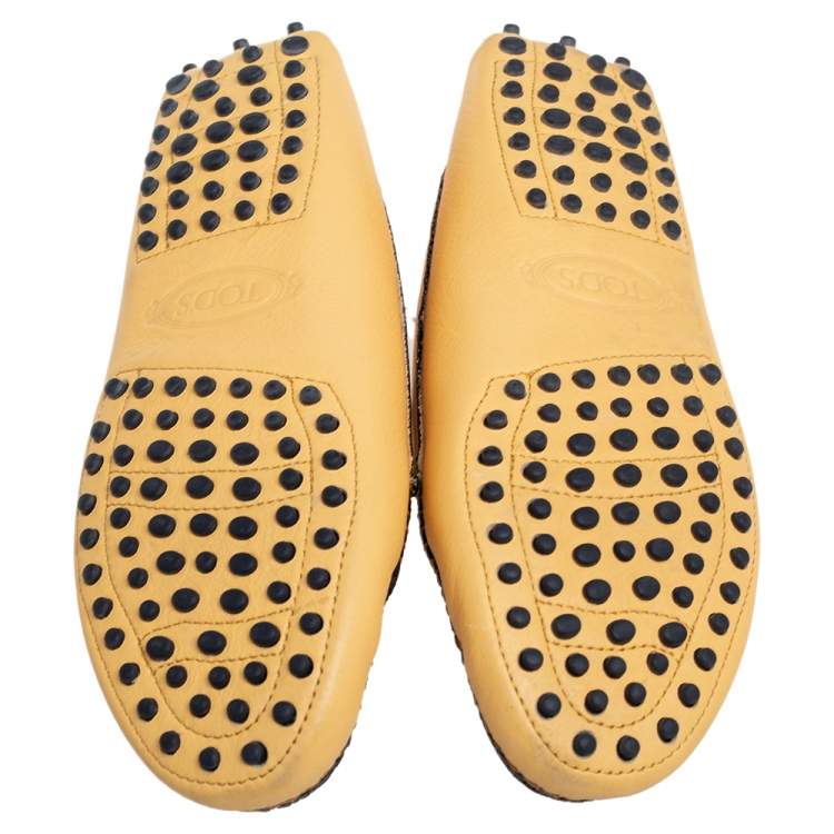 Pre Owned Tod's Yellow/Black Leather Gommini Driver Loafers Size 38