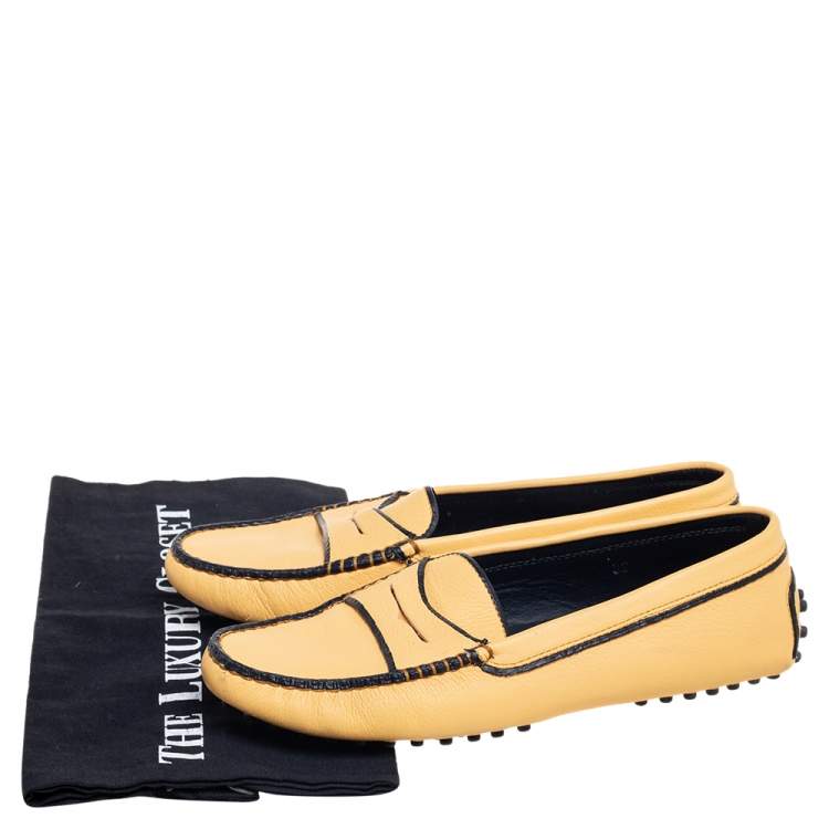 Pre Owned Tod's Yellow/Black Leather Gommini Driver Loafers Size 38