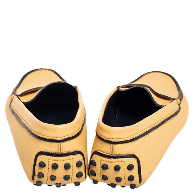 Pre Owned Tod's Yellow/Black Leather Gommini Driver Loafers Size 38