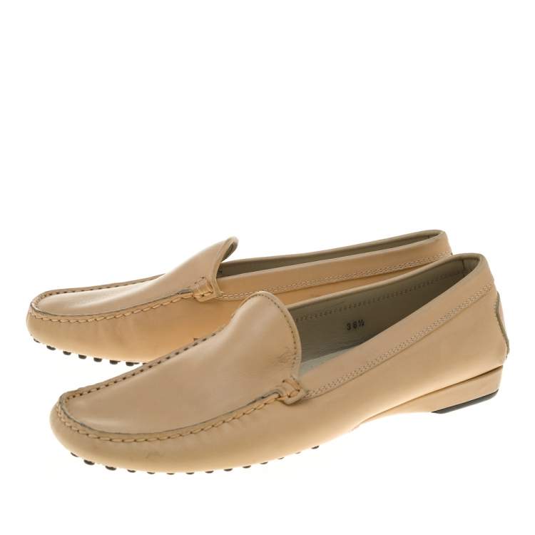 Pre Owned Tod's Beige Leather Slip On Loafers Size 38.5