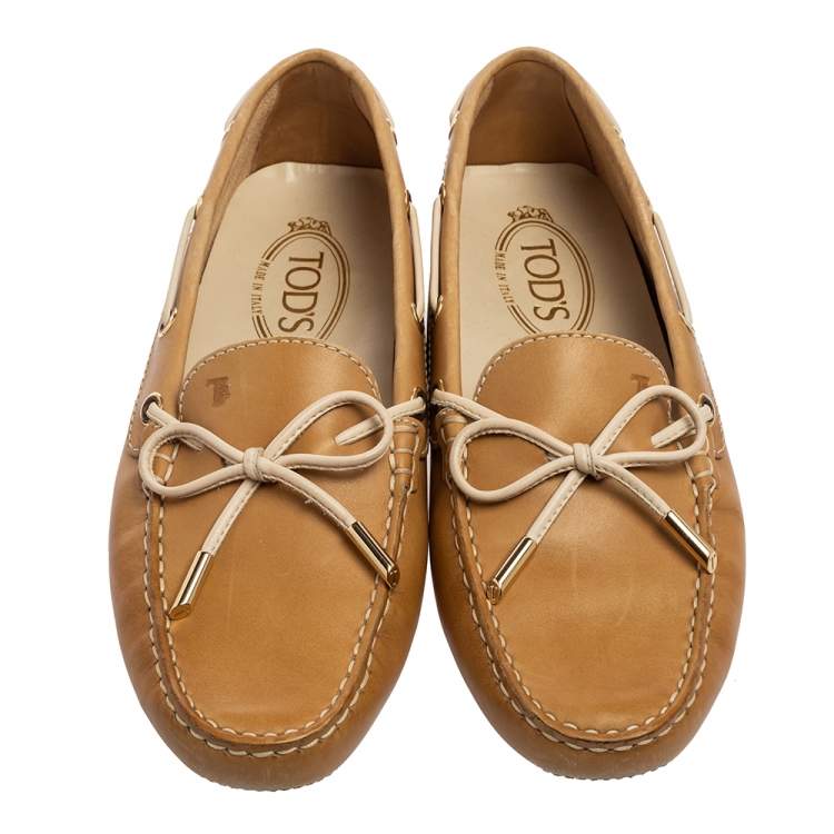مملوكة مسبقًا Tod's Tan Leather Gommino Driver Loafers Size 38
