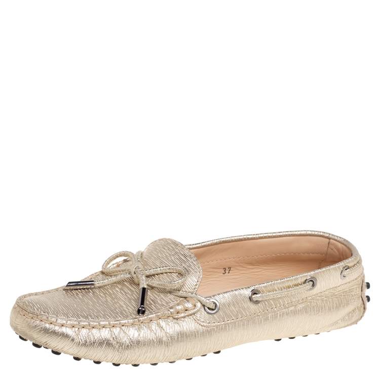 Pre Owned Tod's Gold Textured Leather Bow Detail Driver Loafers Size 37