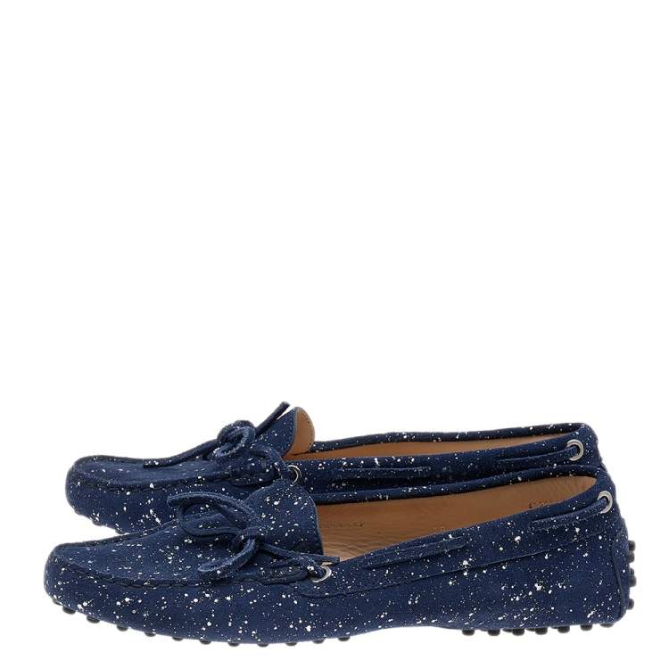 Pre Owned Tod's Blue/Silver Suede Gommino Bow Slip On Loafers Size 38