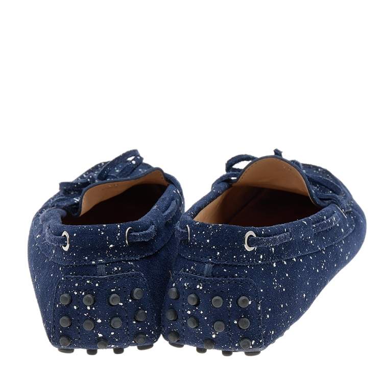 Pre Owned Tod's Blue/Silver Suede Gommino Bow Slip On Loafers Size 38