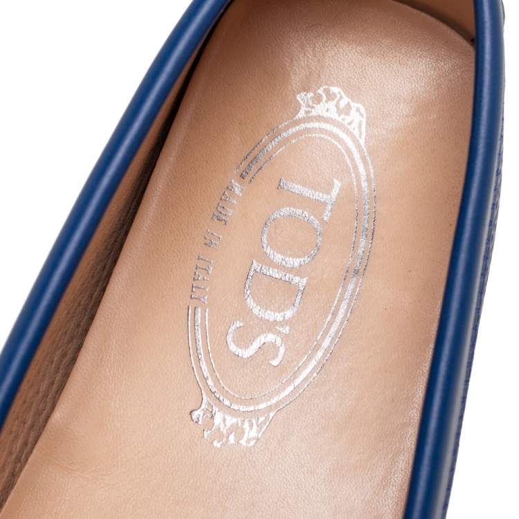 مملوكة مسبقًا Tod's Royal Blue Perforated Leather Driver Loafers Size 38