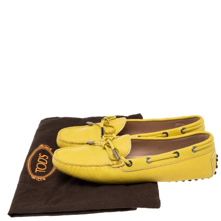 Pre Owned Tod's Yellow Leather Bow Driver Loafers Size 37