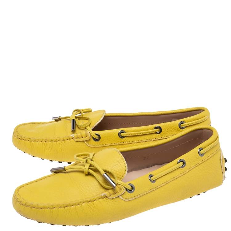 Pre Owned Tod's Yellow Leather Bow Driver Loafers Size 37