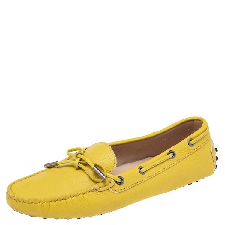 Pre Owned Tod's Yellow Leather Bow Driver Loafers Size 37