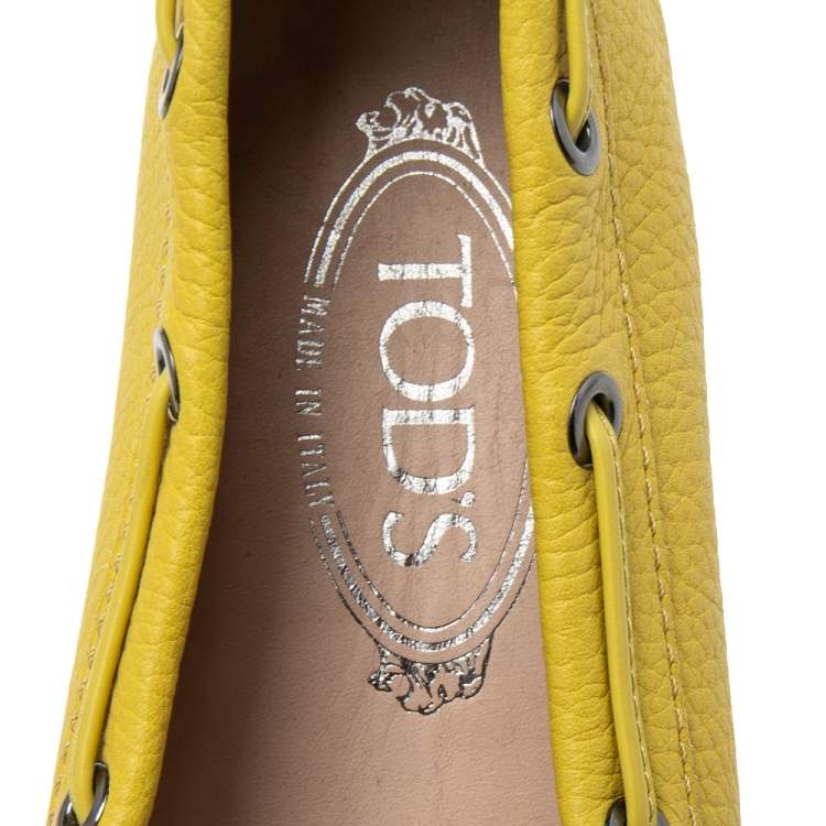 Pre Owned Tod's Yellow Leather Bow Driver Loafers Size 37