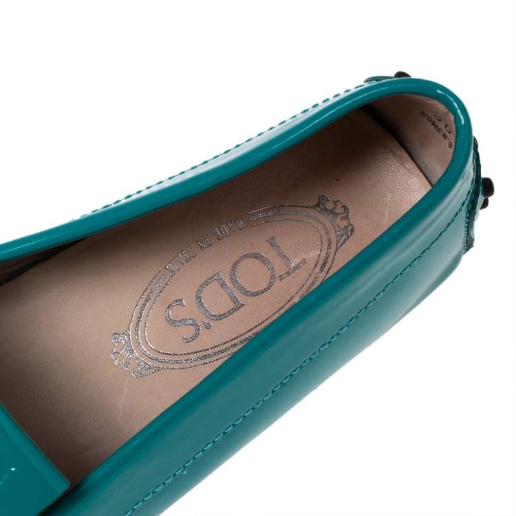 مملوكة مسبقًا Tod's Turquoise Patent Leather Fringe Loafers Size 36