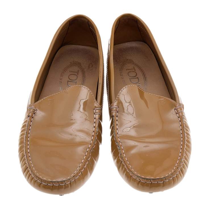 Pre Owned Tod's Brown Patent Leather Slip On Loafers Size 38