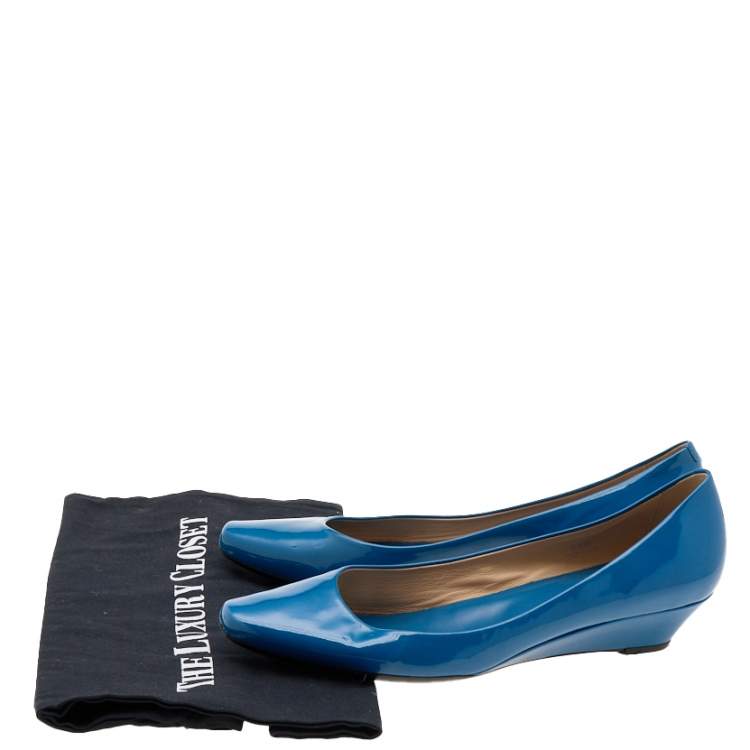 Pre Owned Tod's Blue Patent Leather Wedge Pumps Size 38.5