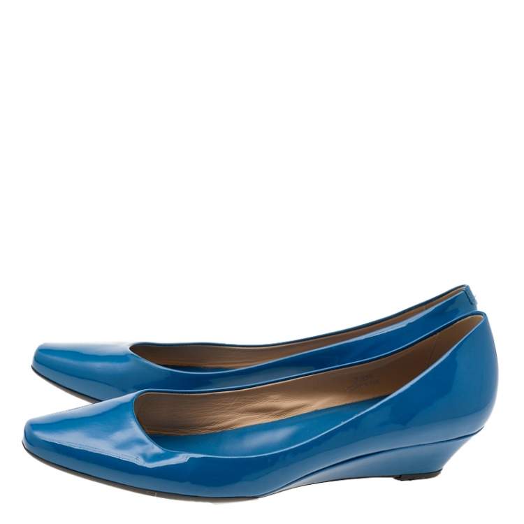 Pre Owned Tod's Blue Patent Leather Wedge Pumps Size 38.5