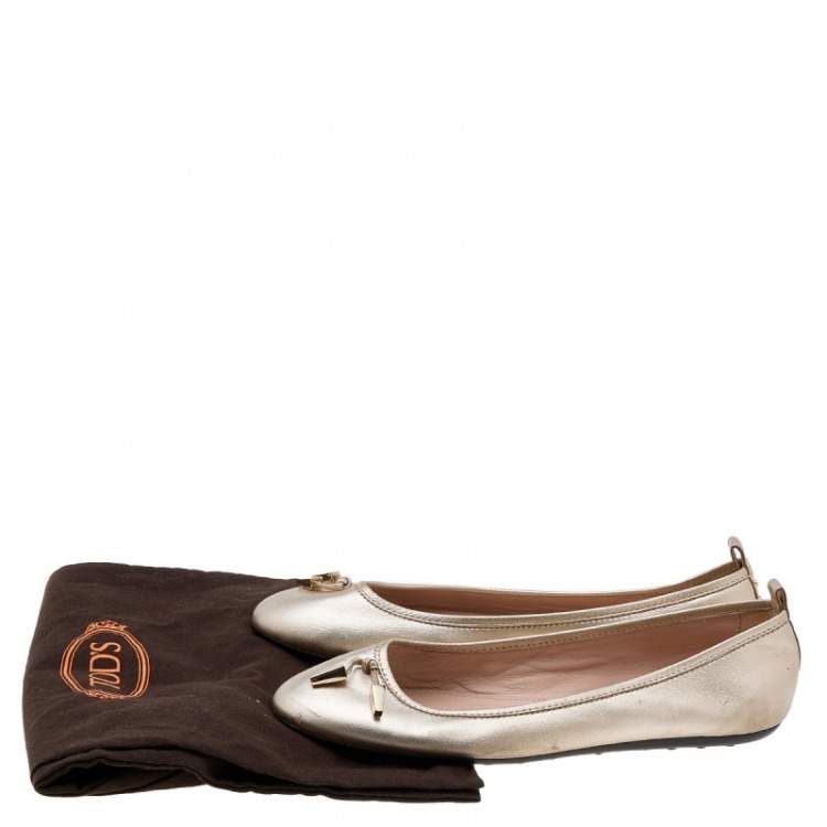 Pre Owned Tod's Gold Leather Tassel Ballet Flats Size 38