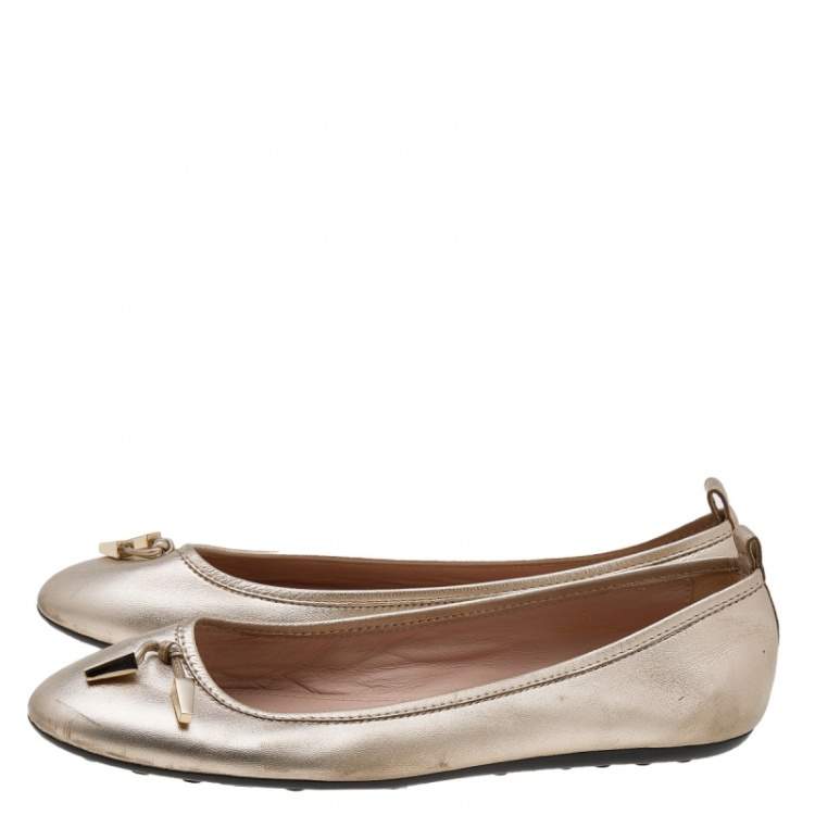 Pre Owned Tod's Gold Leather Tassel Ballet Flats Size 38
