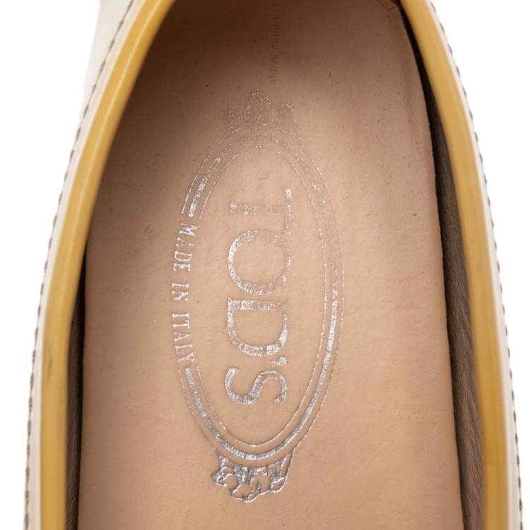 مملوكة مسبقًا Tod's Yellow Patent Leather Driver Loafers Size 40.5
