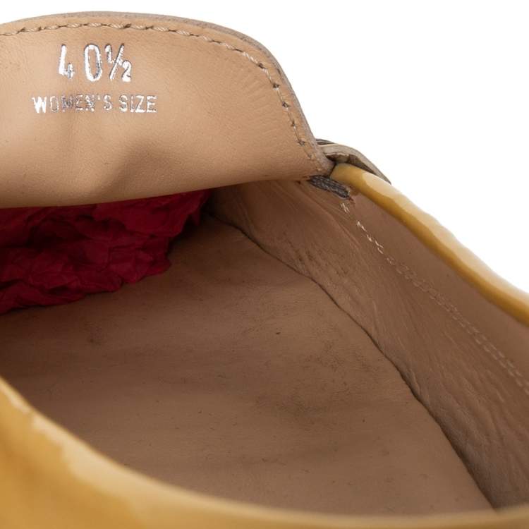 مملوكة مسبقًا Tod's Yellow Patent Leather Driver Loafers Size 40.5