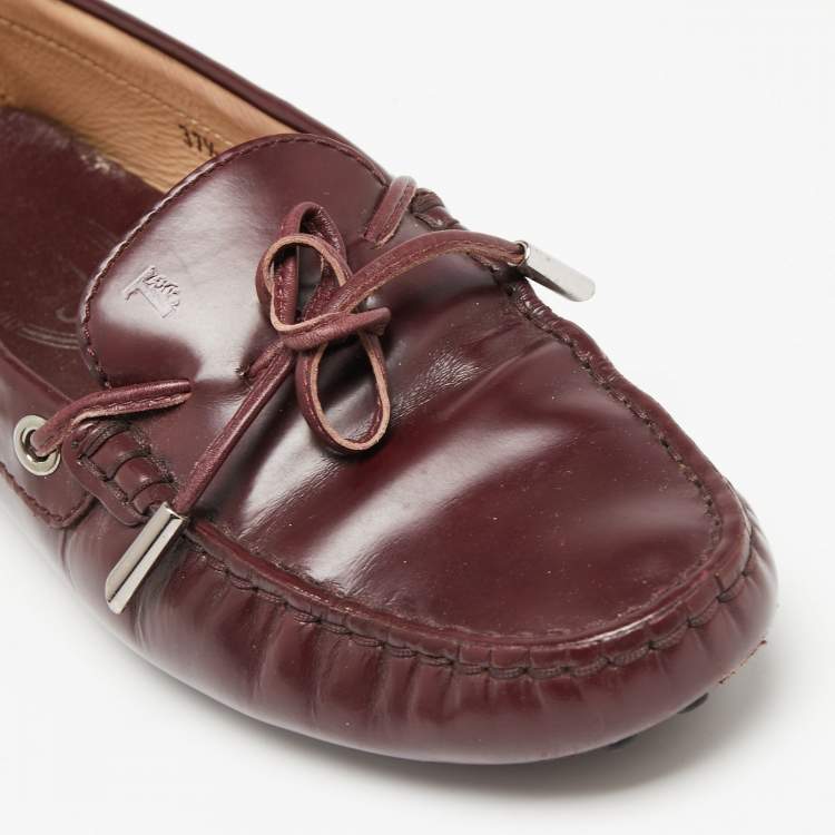 Pre Owned Tod's Burgundy Leather Bow Slip-On Loafers Size 37.5