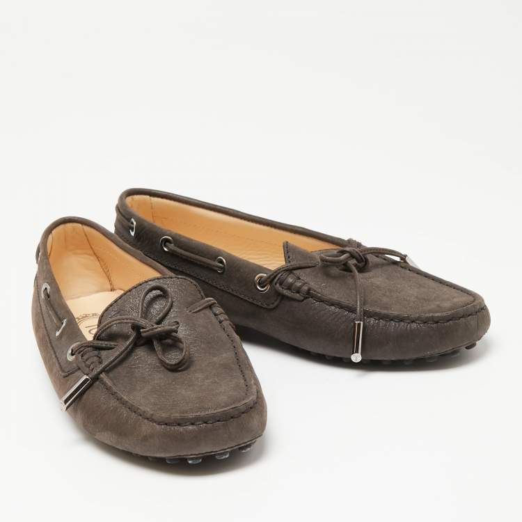 مملوكة مسبقًا Tod's Dark Brown Nubuck Leather Bow Loafers Size 35.5