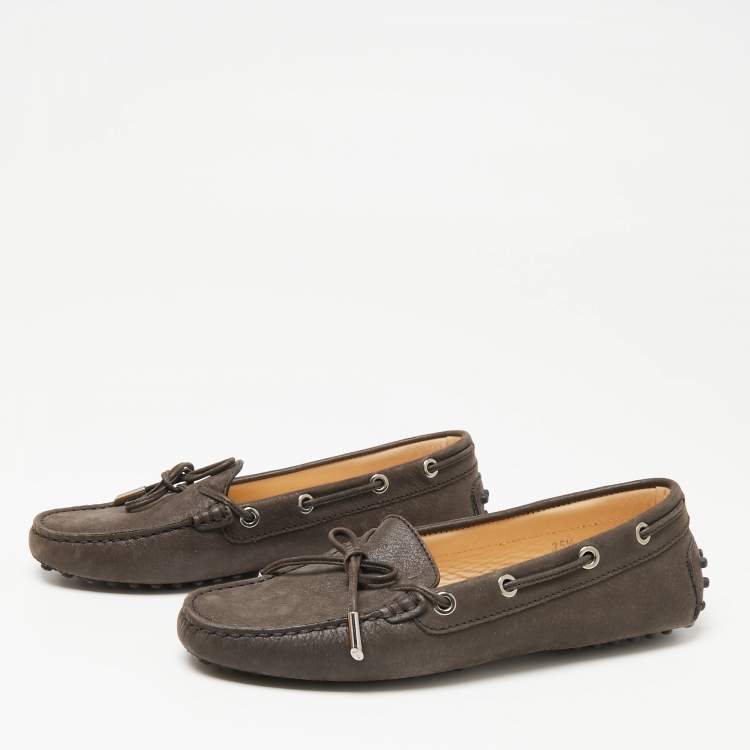 مملوكة مسبقًا Tod's Dark Brown Nubuck Leather Bow Loafers Size 35.5