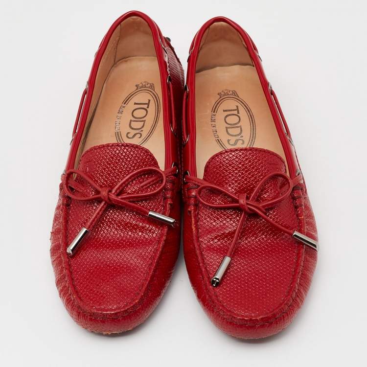 Pre Owned Tod's Red Patent Bow Slip On Loafers Size 36