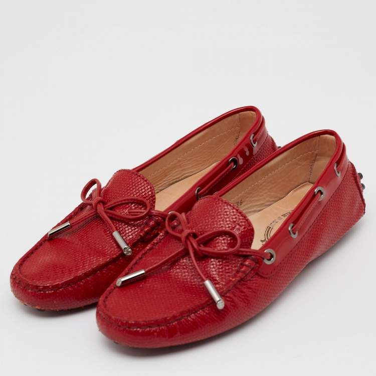 Pre Owned Tod's Red Patent Bow Slip On Loafers Size 36