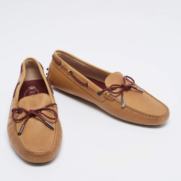 Pre Owned Tod's Tan Leather Bow Driving Loafers Size 41