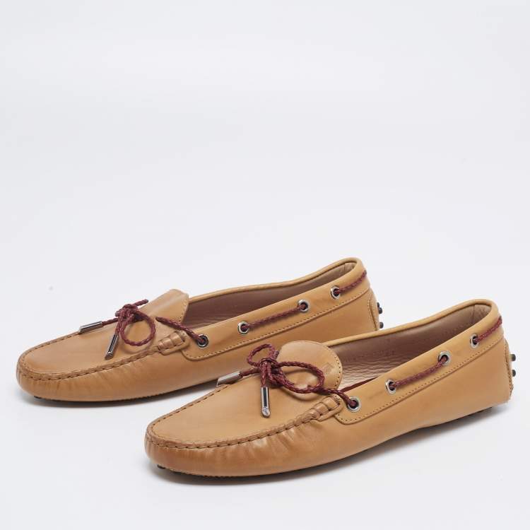 Pre Owned Tod's Tan Leather Bow Driving Loafers Size 41