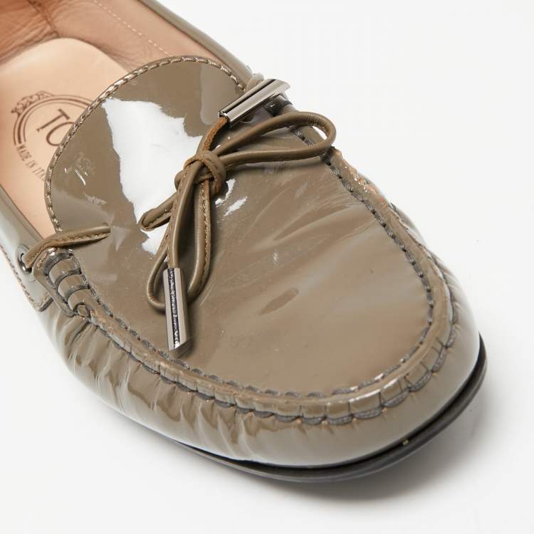 Pre Owned Tod's Grey Patent Leather Penny Loafers Size 37