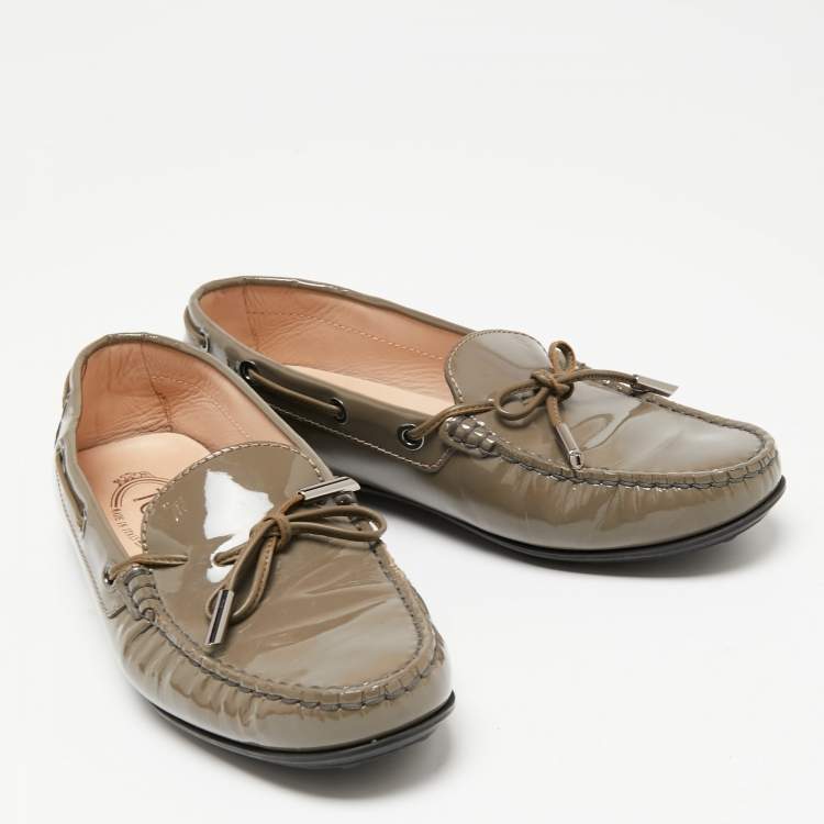 Pre Owned Tod's Grey Patent Leather Penny Loafers Size 37