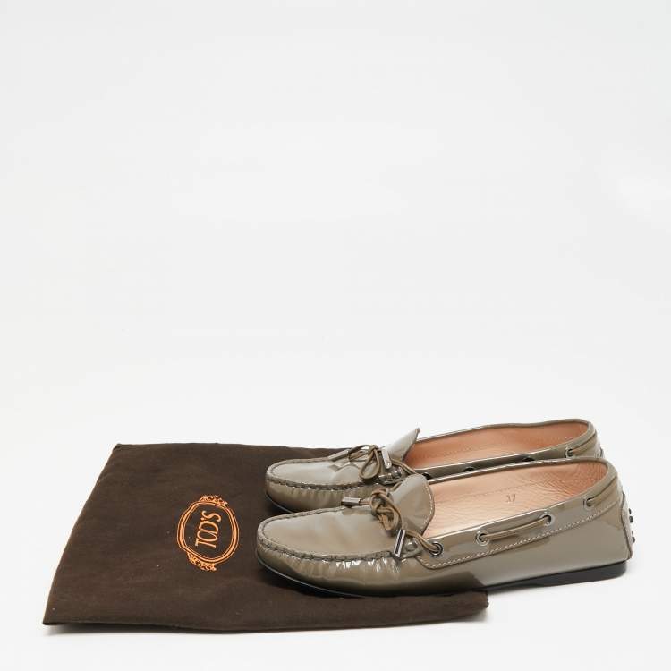 Pre Owned Tod's Grey Patent Leather Penny Loafers Size 37
