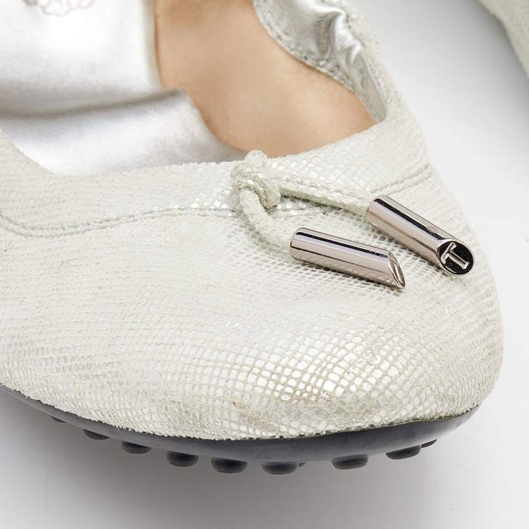 Pre Owned Tod's Silver Textured Nubuck Leather Bow Scrunch Ballet Flats Size 39