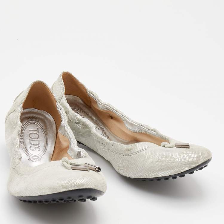 Pre Owned Tod's Silver Textured Nubuck Leather Bow Scrunch Ballet Flats Size 39