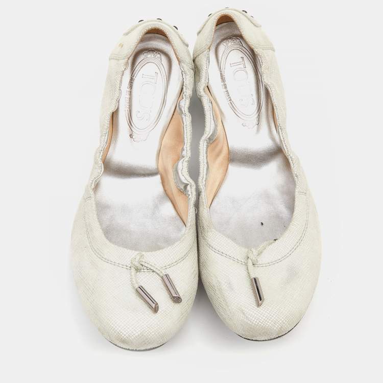 Pre Owned Tod's Silver Textured Nubuck Leather Bow Scrunch Ballet Flats Size 39