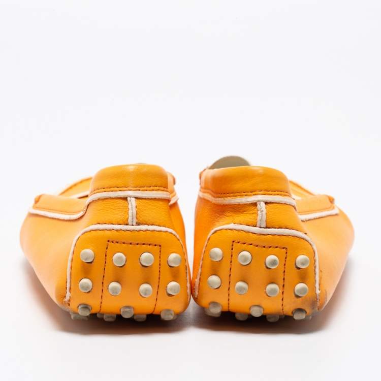 مملوكة مسبقًا Tod's Orange Leather Penny Slip On Loafers Size 39.5