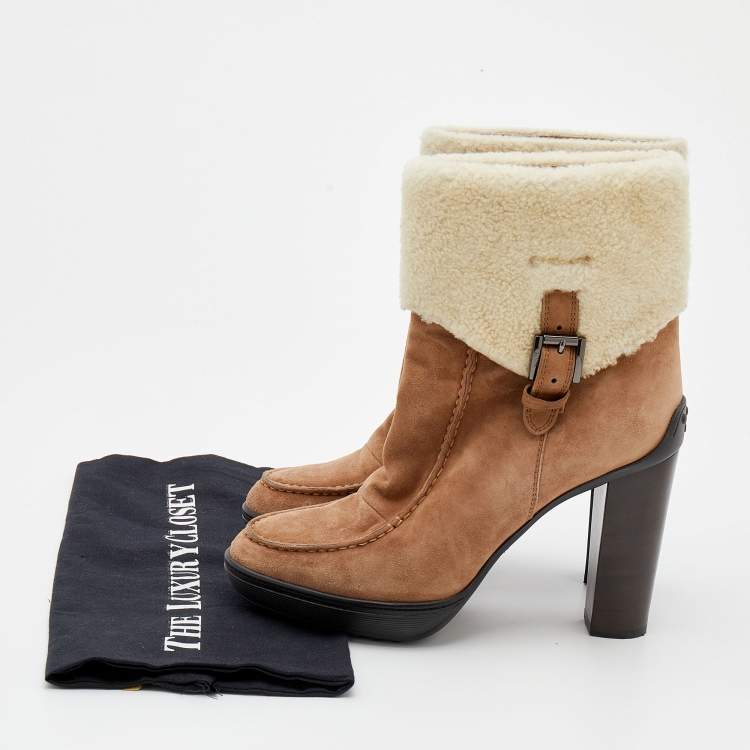 Pre Owned Tod's Beige Suede And Lamb Fur Buckle Platform Ankle Boots Size 38