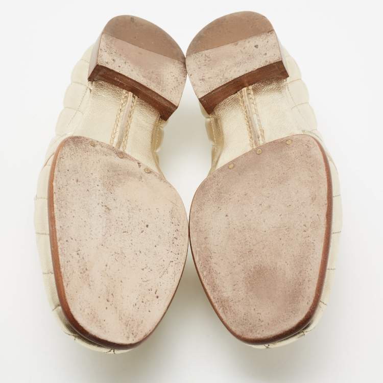 مملوكة مسبقًا Tod's Metallic Gold Quilted Leather Double T Loafers Size 37