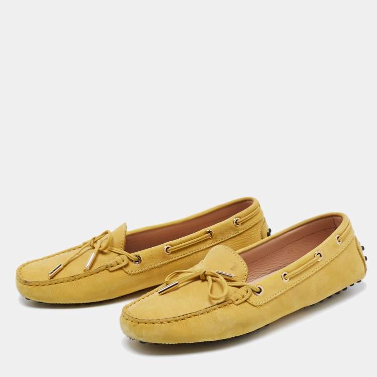 Pre Owned Tod's Yellow Suede Bow Loafers Size 38
